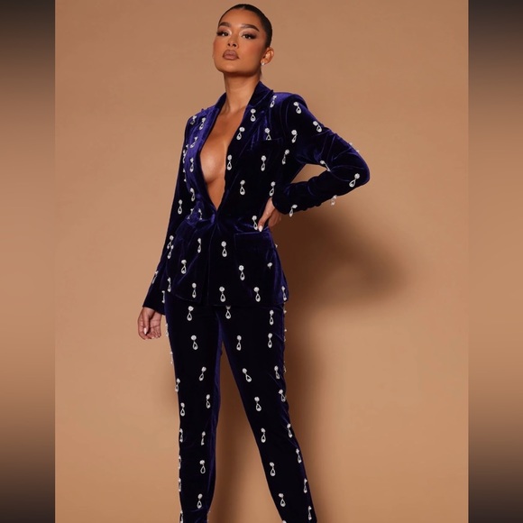 Blue Velvet pants suit with jewels. Wore once only for two hours. Set is a large - Picture 7 of 8